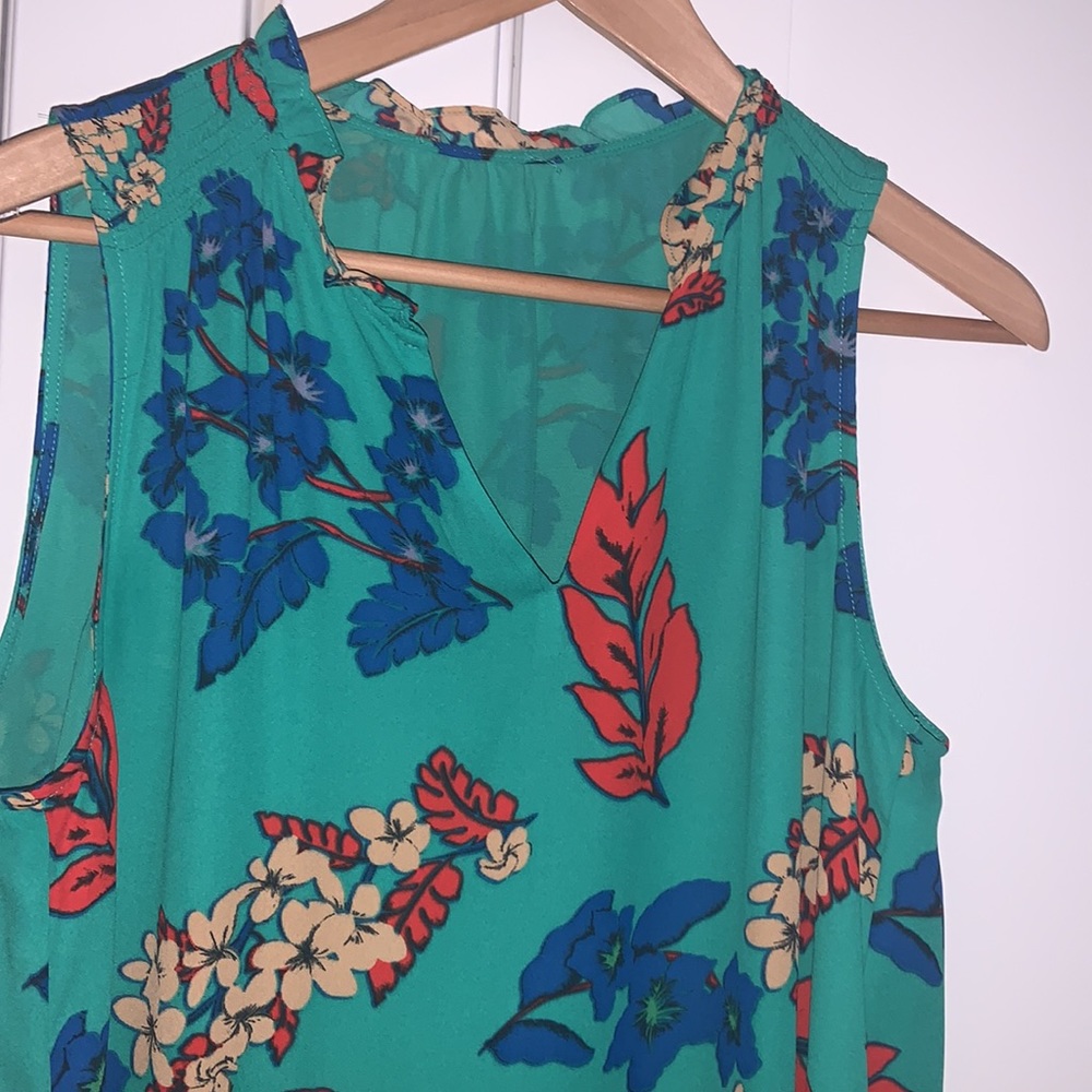 Dresses - Picture 2 of 2